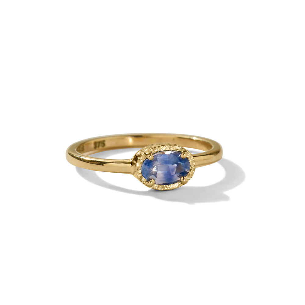 Mini Ceres Ring, Light Blue Sapphire, 9kt Yellow Gold