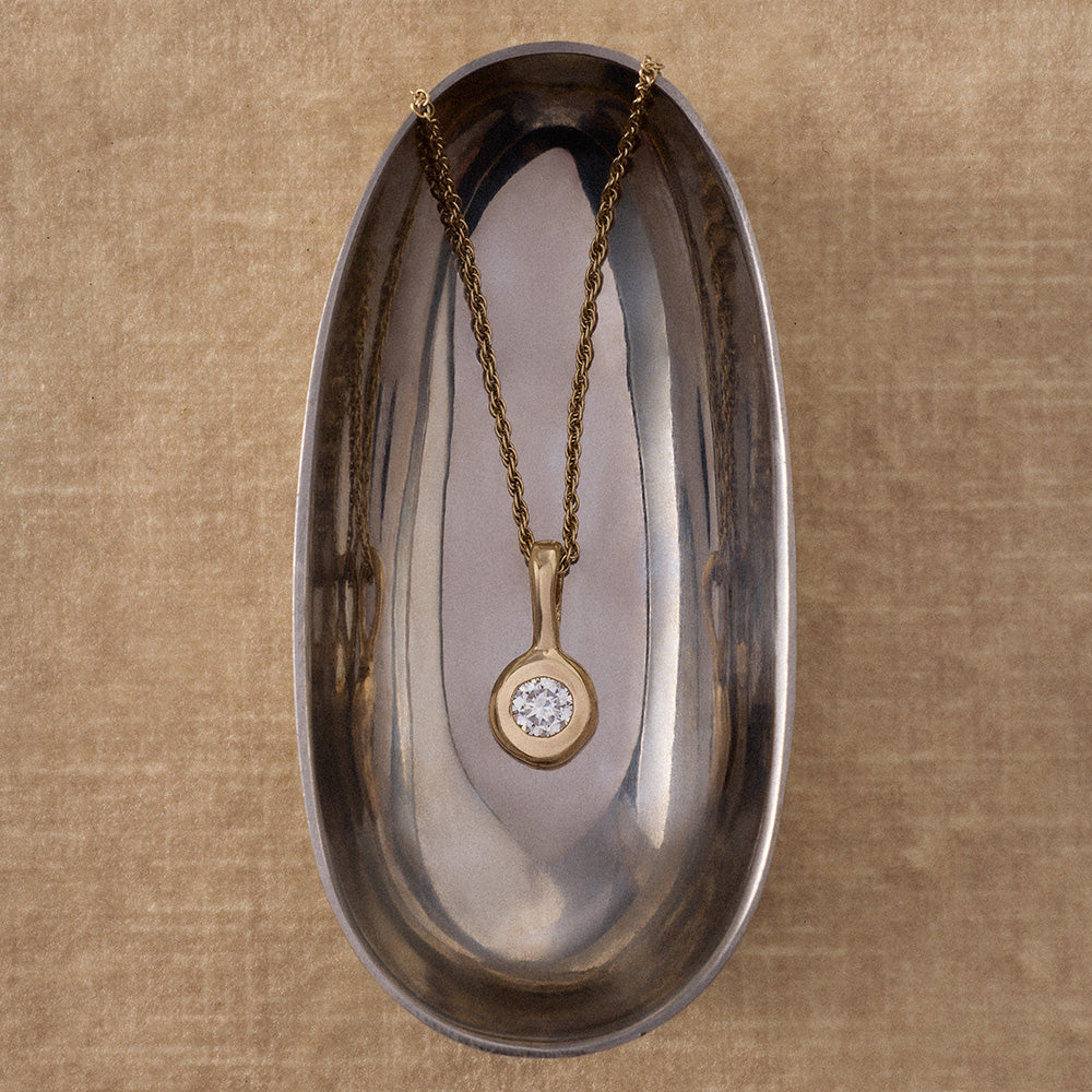 Organica Pendant, Diamond, Solid Yellow Gold