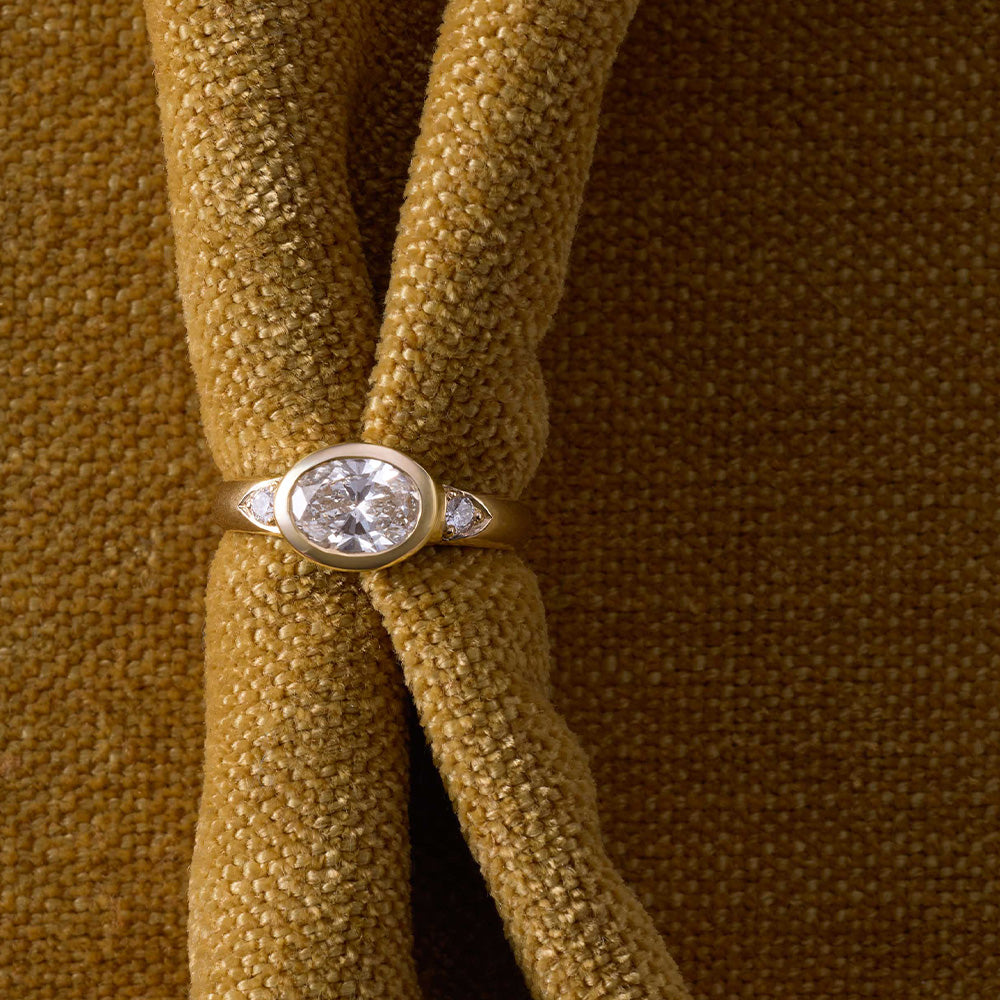 Pallas Ring, Diamond, Solid Yellow Gold