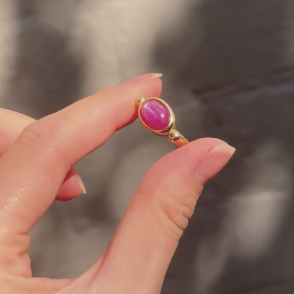 Elektra Ring, Ruby, 9kt Yellow Gold