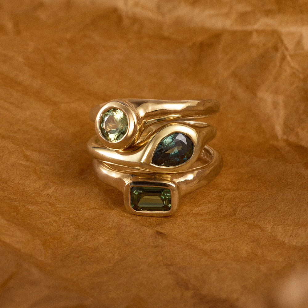 Organica Ring, Round Sapphire, 14kt Yellow Gold
