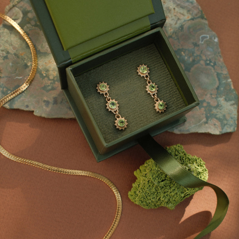 Cascading Soleil Stud, Peridot, Gold