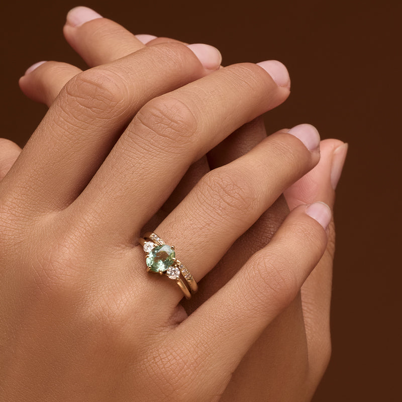 Vela Band, Diamond, Solid Yellow Gold