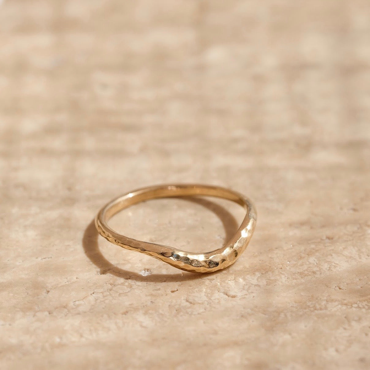 Crescent Band, 9kt Yellow Gold