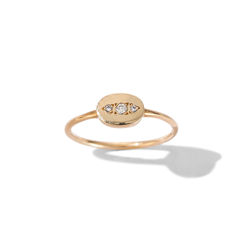 Oval Ring, Diamond, 9kt Yellow Gold