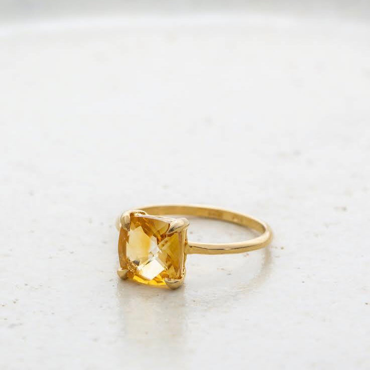 Mini Kara Ring, Citrine, 9kt Yellow Gold