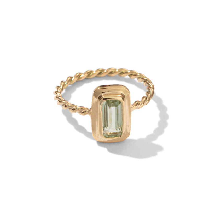 Clio Ring, Aquamarine, 9kt Yellow Gold