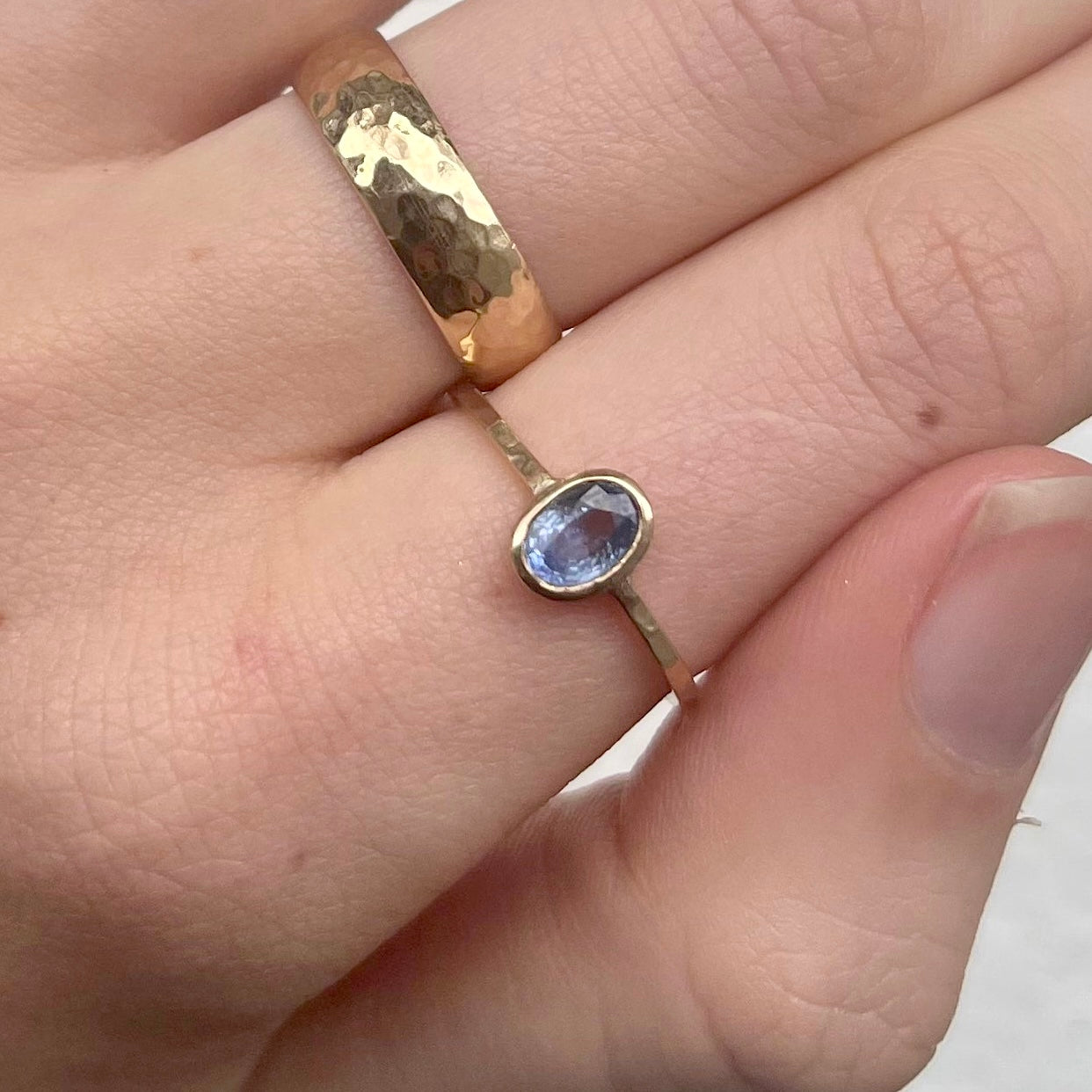 Minerva Ring, Blue Sapphire, 9kt Yellow Gold